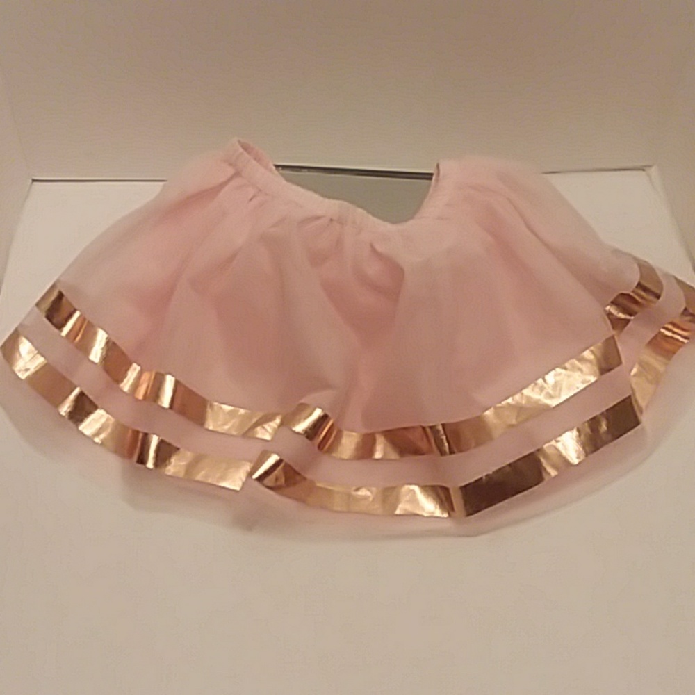 (NWT) EPIC THREADS TULE SKIRT